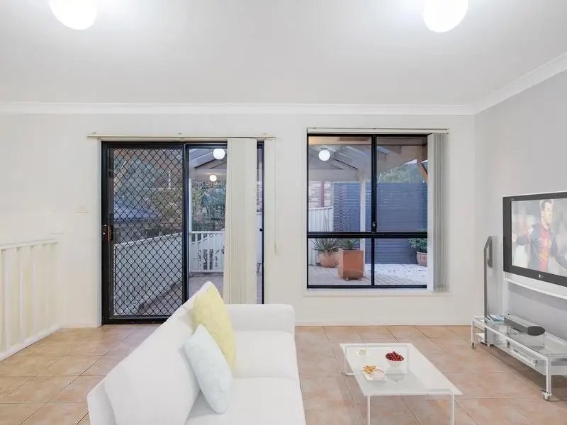 12 Emmanuel Terrace, Glenwood Sold by Louis Carr Real Estate - image 3