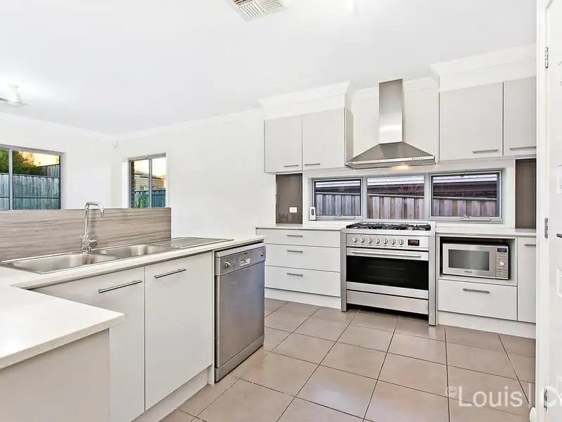 41 Hadley Circuit, Beaumont Hills Sold by Louis Carr Real Estate - image 3