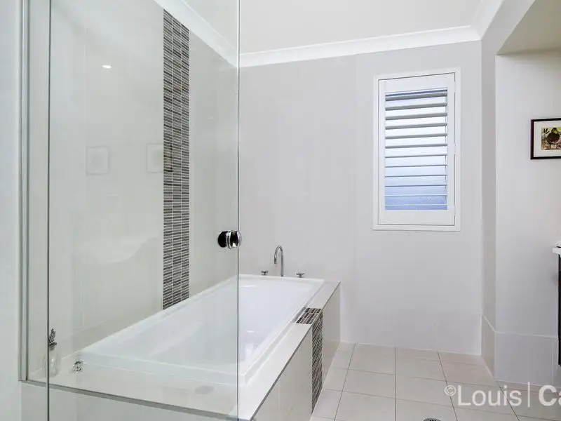 38 Hadley Circuit, Beaumont Hills Sold by Louis Carr Real Estate - image 7