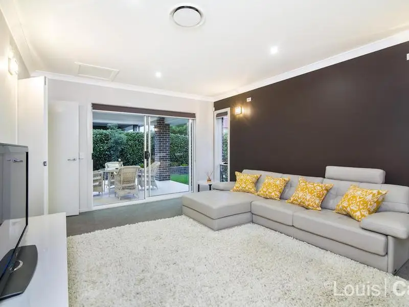 38 Hadley Circuit, Beaumont Hills Sold by Louis Carr Real Estate - image 4