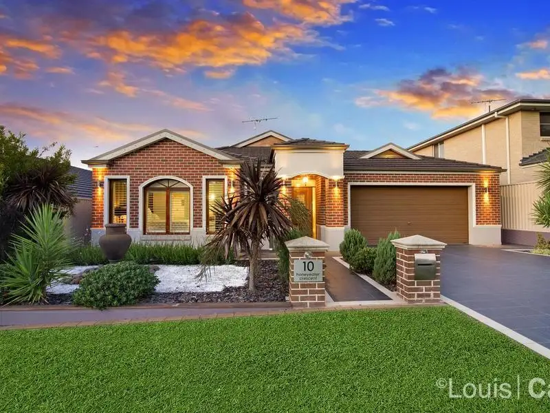 10 Honeyeater Crescent, Beaumont Hills Sold by Louis Carr Real Estate - image 1