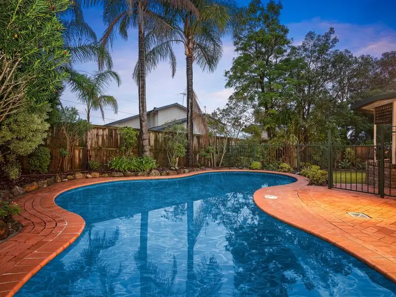 16 Gaiwood Place, Castle Hill Sold by Louis Carr Real Estate - image 3