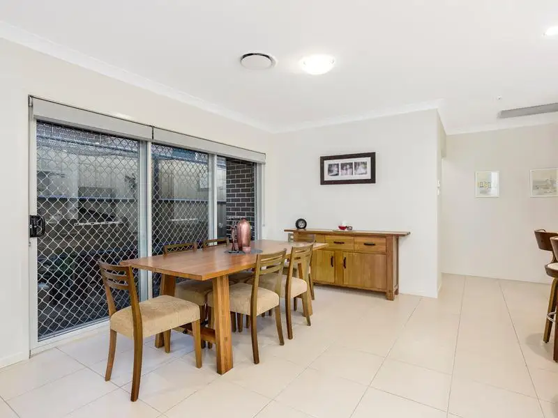 8 Holman Street, Kellyville Sold by Louis Carr Real Estate - image 8