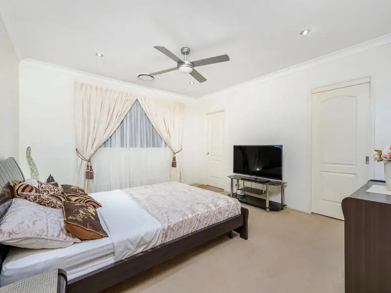 8 Sovereign, Kellyville Ridge Sold by Louis Carr Real Estate - image 5