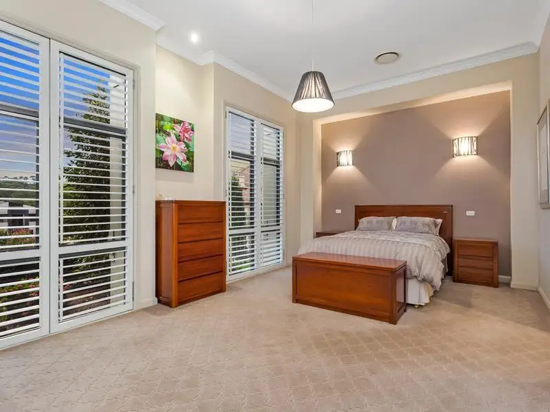 8 Niello Close, Castle Hill Sold by Louis Carr Real Estate - image 7