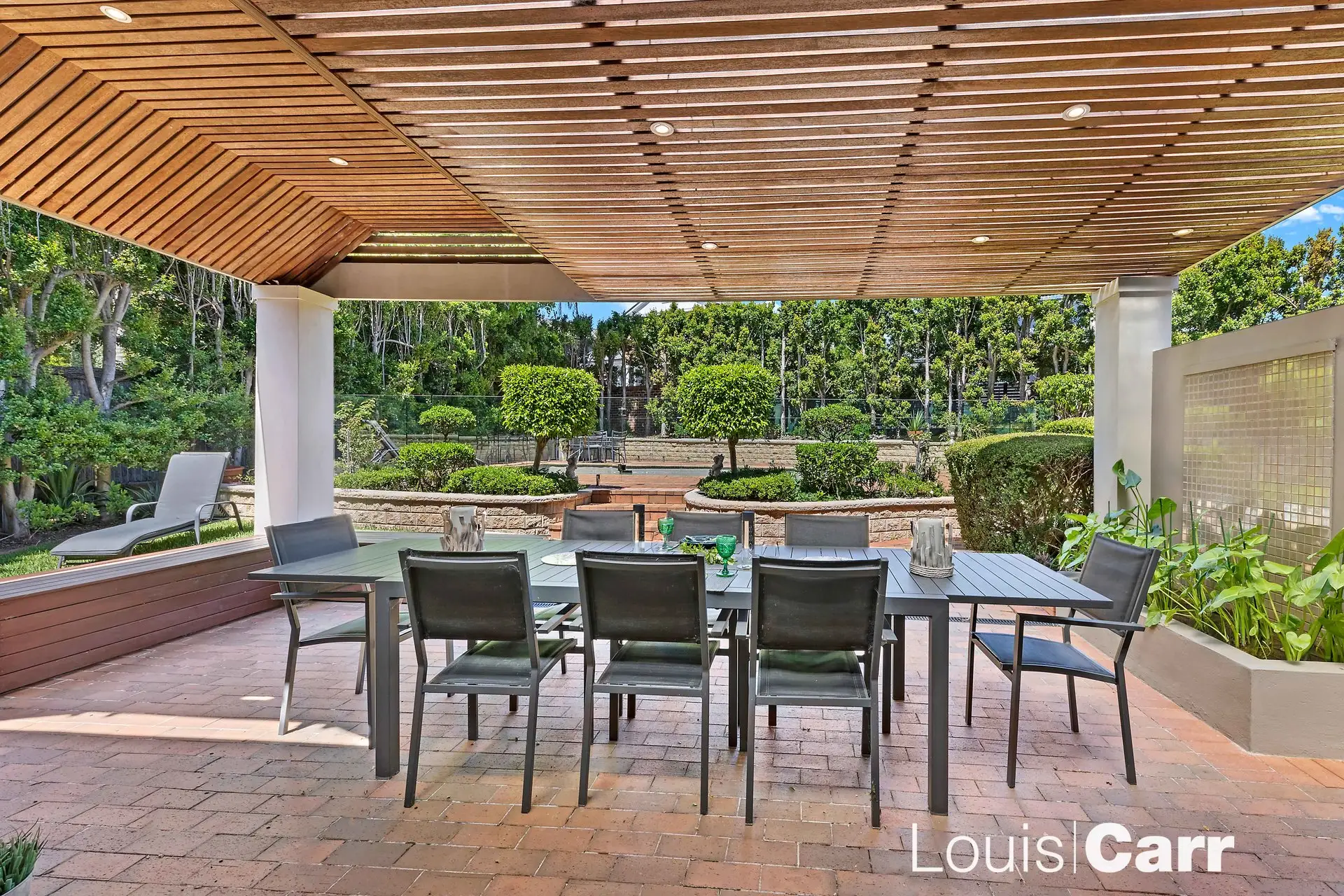 Photo #2: 31 Ulundri Drive, Castle Hill - Sold by Louis Carr Real Estate