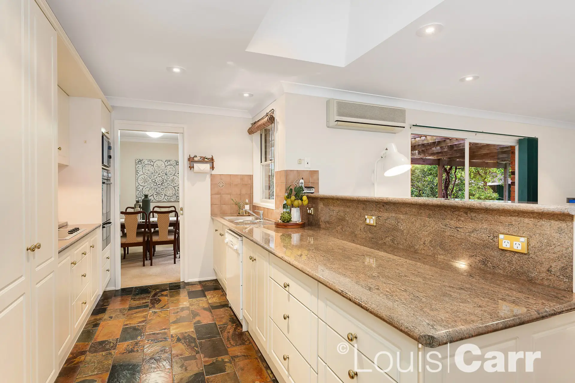 Photo #5: 6 Crackenback Court, Glenhaven - Sold by Louis Carr Real Estate