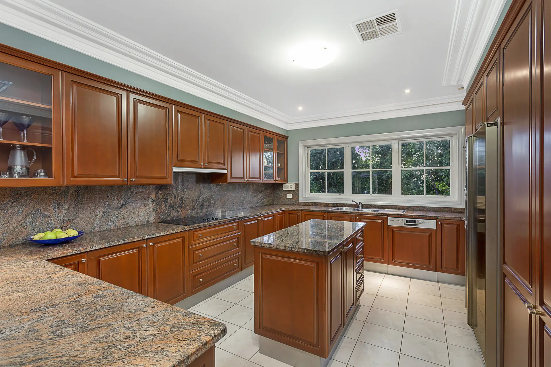 20 Finchley Place, Glenhaven Sold by Louis Carr Real Estate - image 4