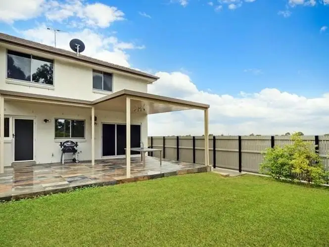 27 Lookout Circuit, Stanhope Gardens Sold by Louis Carr Real Estate - image 2