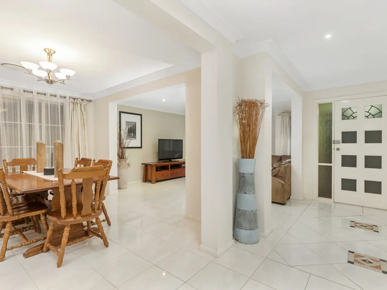 14 Rebellion Circuit, Beaumont Hills Sold by Louis Carr Real Estate - image 3