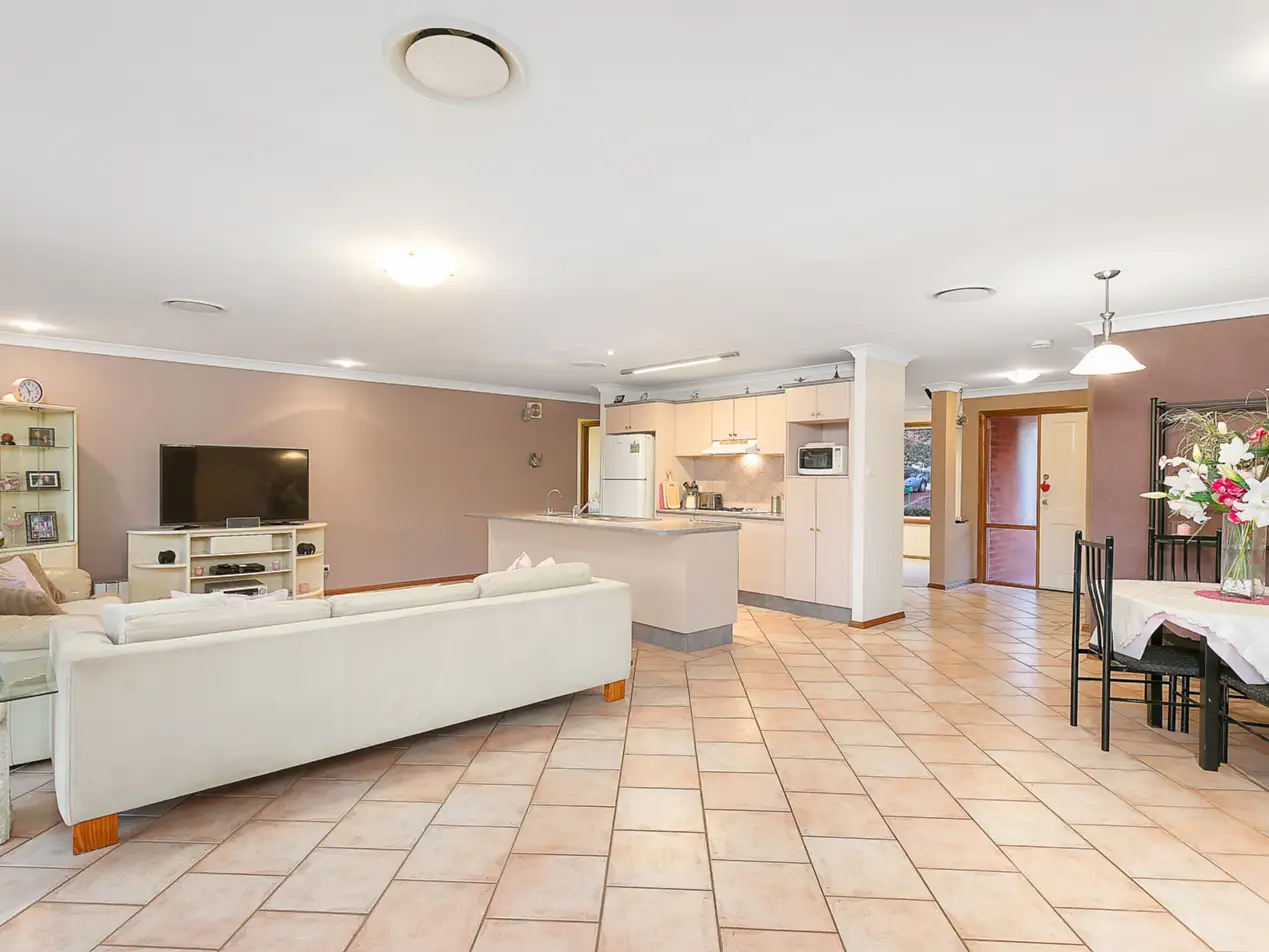 19 Claxton Circuit, Rouse Hill Sold by Louis Carr Real Estate - image 1