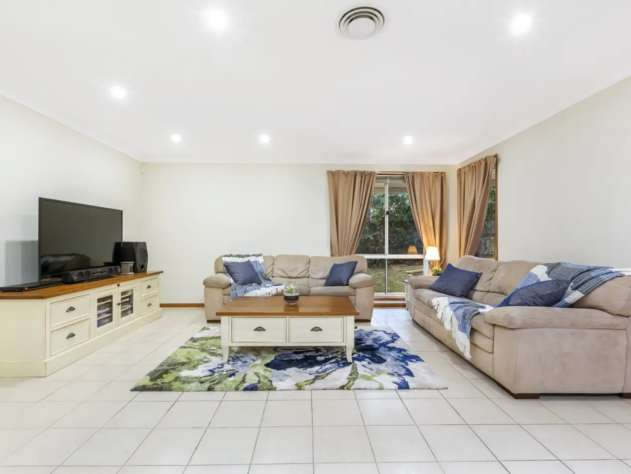 77 Sanctuary Drive, Beaumont Hills Sold by Louis Carr Real Estate - image 5