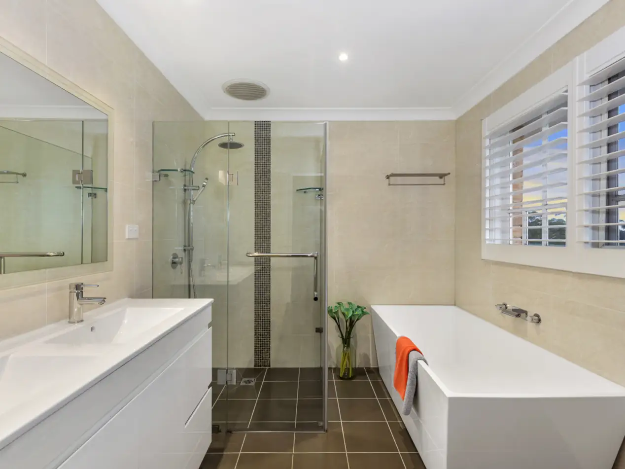 4 Huntingdale Circle, Castle Hill Sold by Louis Carr Real Estate - image 7