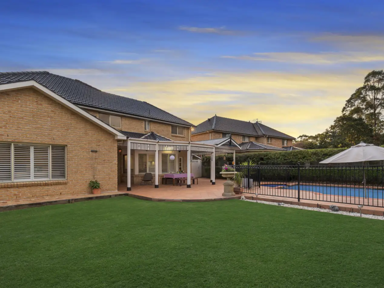 4 Huntingdale Circle, Castle Hill Sold by Louis Carr Real Estate - image 3