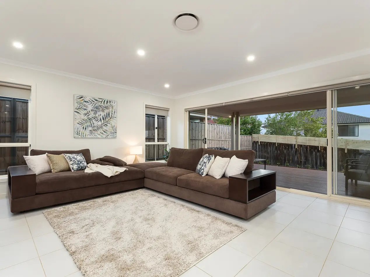 30 Chessington Terrace, Beaumont Hills Sold by Louis Carr Real Estate - image 5