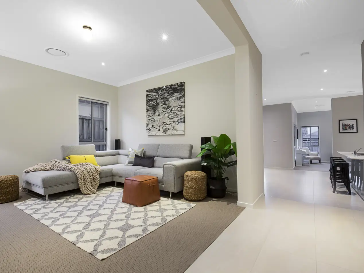 10 Falabella Street, Beaumont Hills Sold by Louis Carr Real Estate - image 3