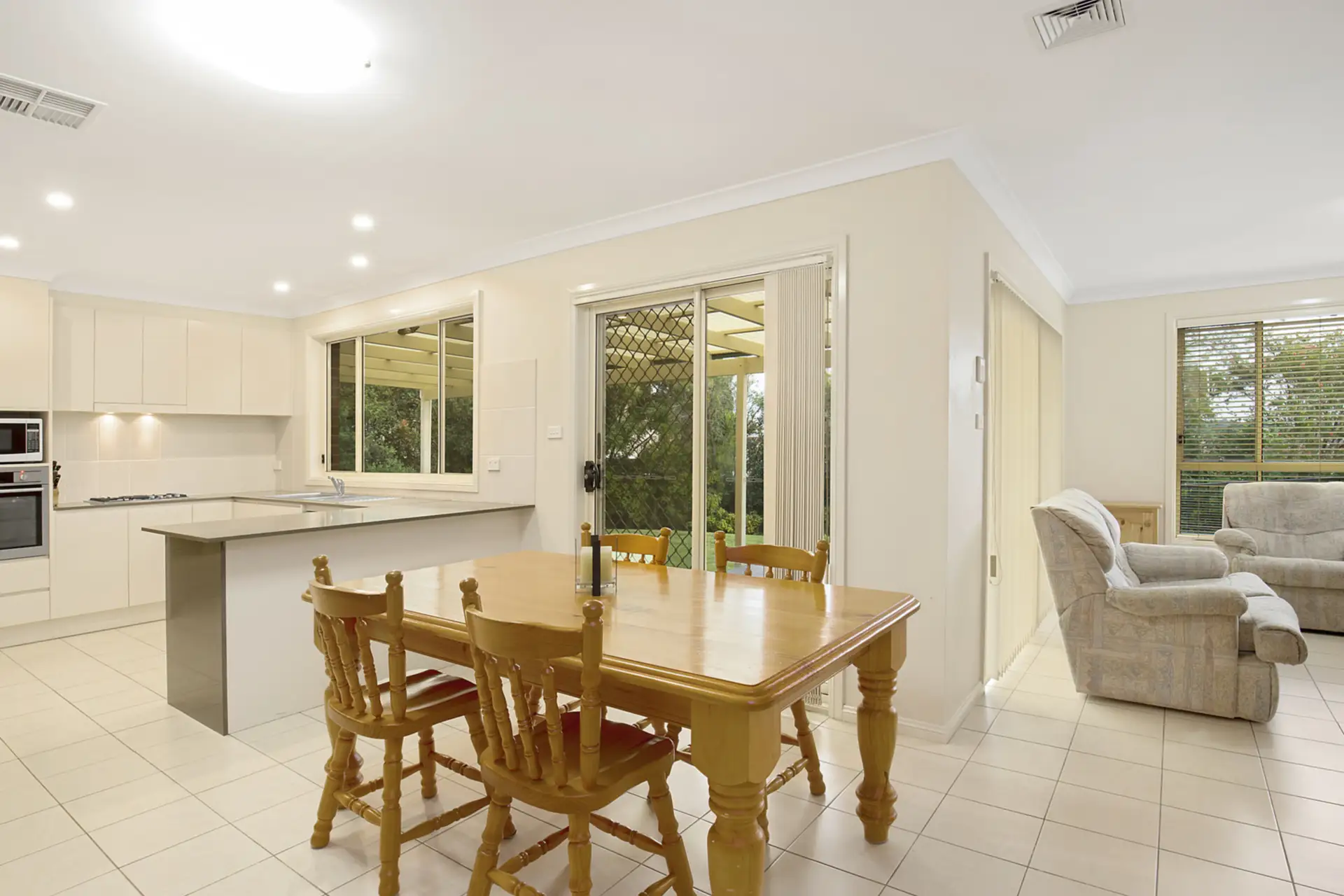 7 Bilyana Place, Rouse Hill Sold by Louis Carr Real Estate - image 6