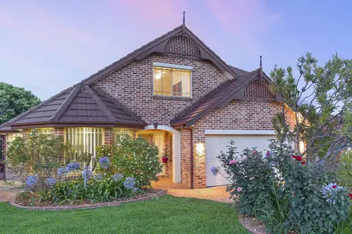 10 Tellicherry Circuit, Beaumont Hills Sold by Louis Carr Real Estate