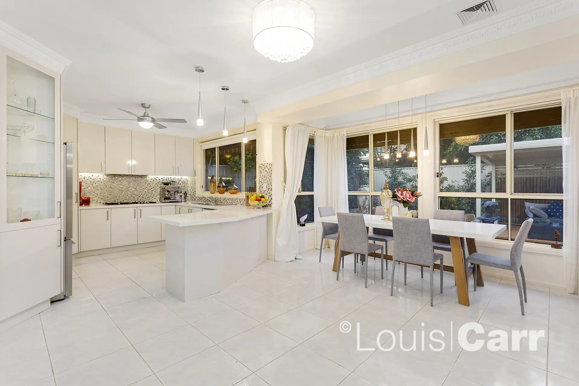 21 Beaumont Drive, Beaumont Hills Sold by Louis Carr Real Estate - image 3