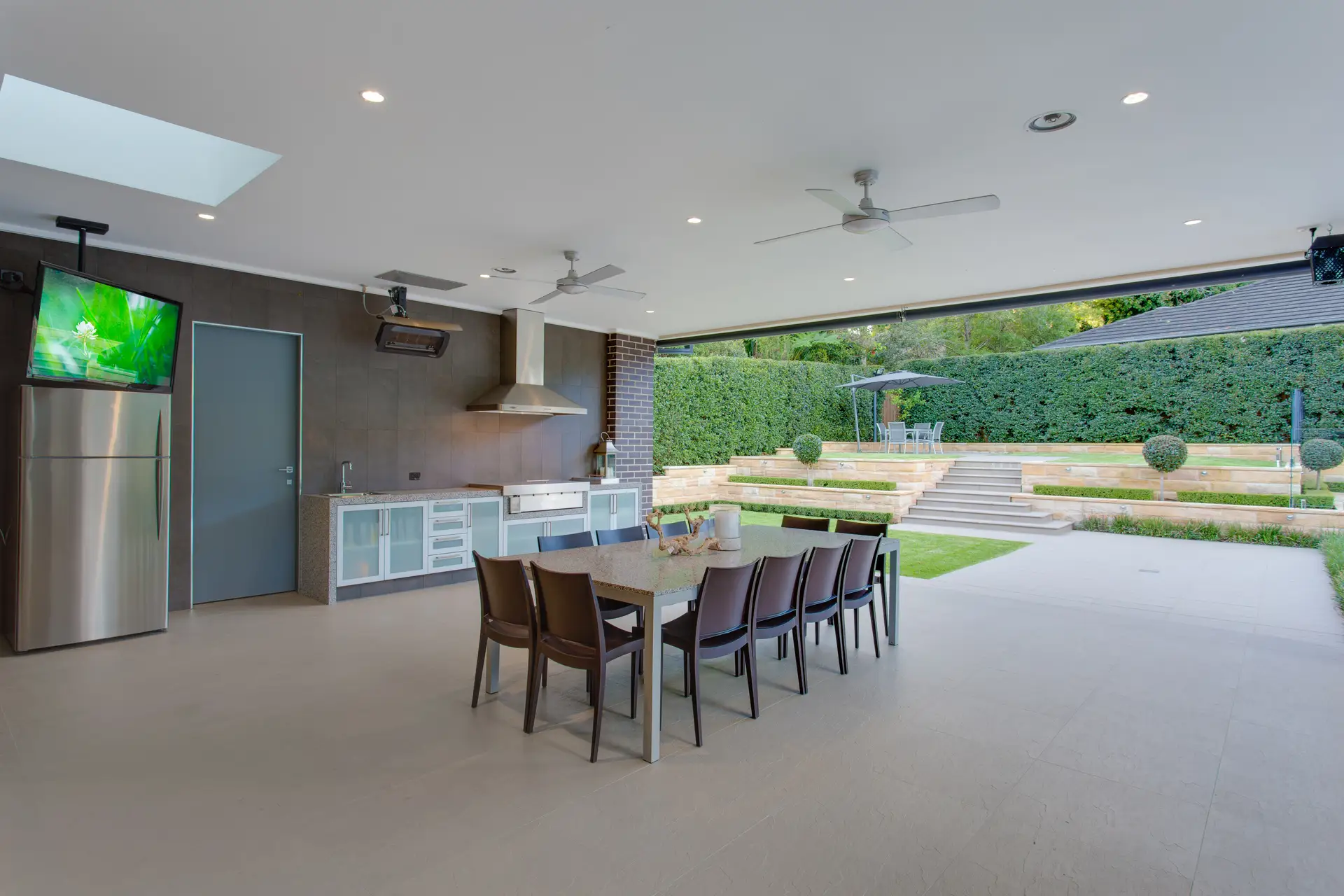 81 New Farm Road, West Pennant Hills Sold by Louis Carr Real Estate - image 5