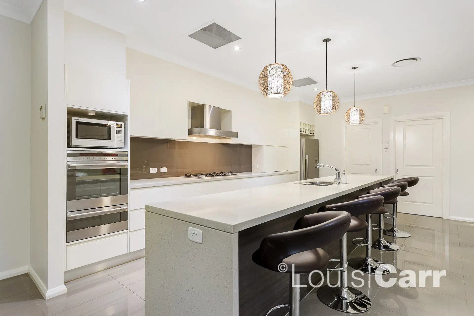 43 Hadley Circuit, Beaumont Hills Sold by Louis Carr Real Estate - image 4