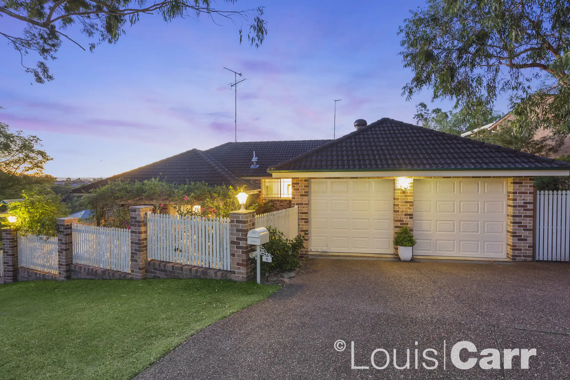 8 Chainmail Crescent, Castle Hill Sold by Louis Carr Real Estate - image 1