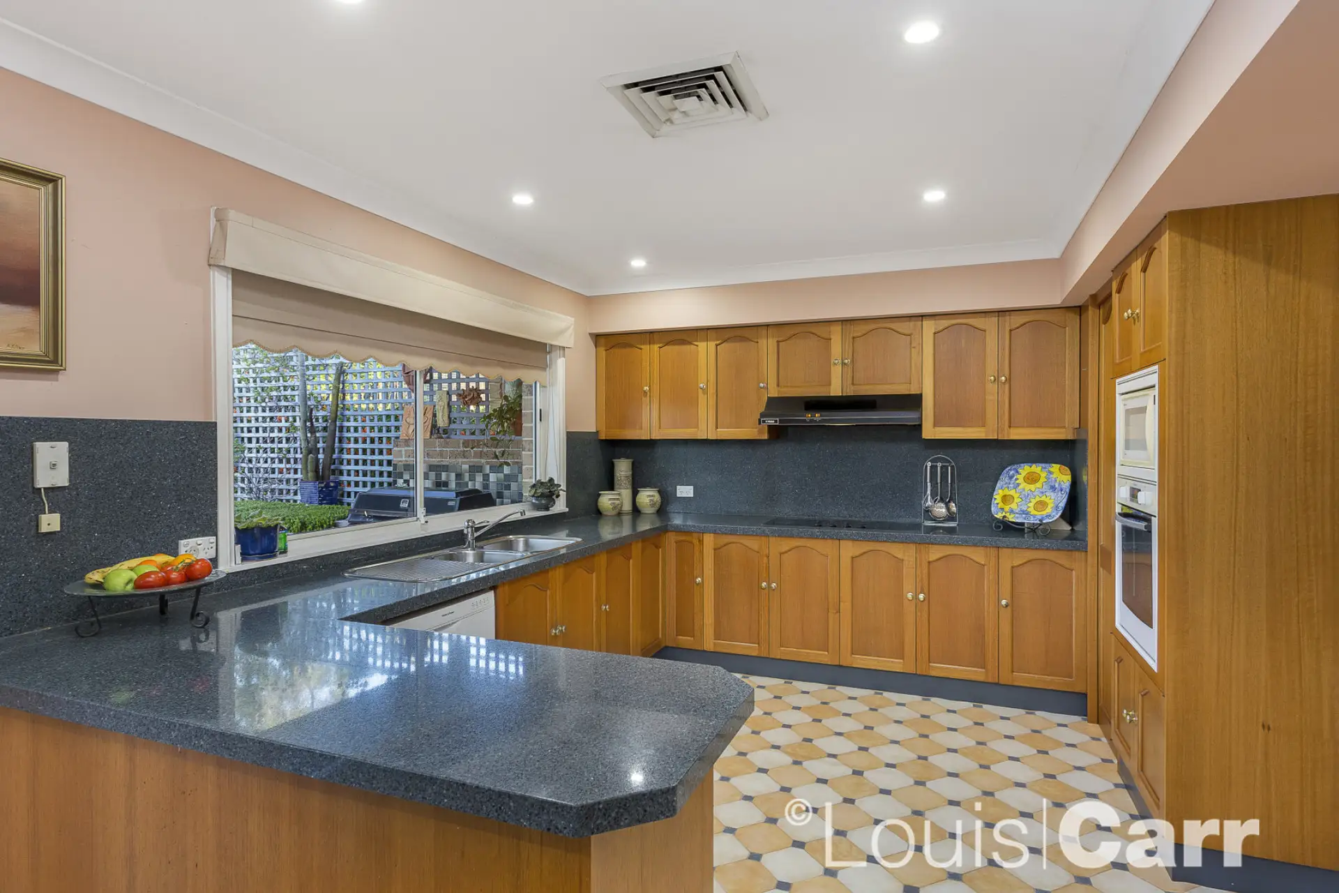 4 Radford Place, Castle Hill Sold by Louis Carr Real Estate - image 1
