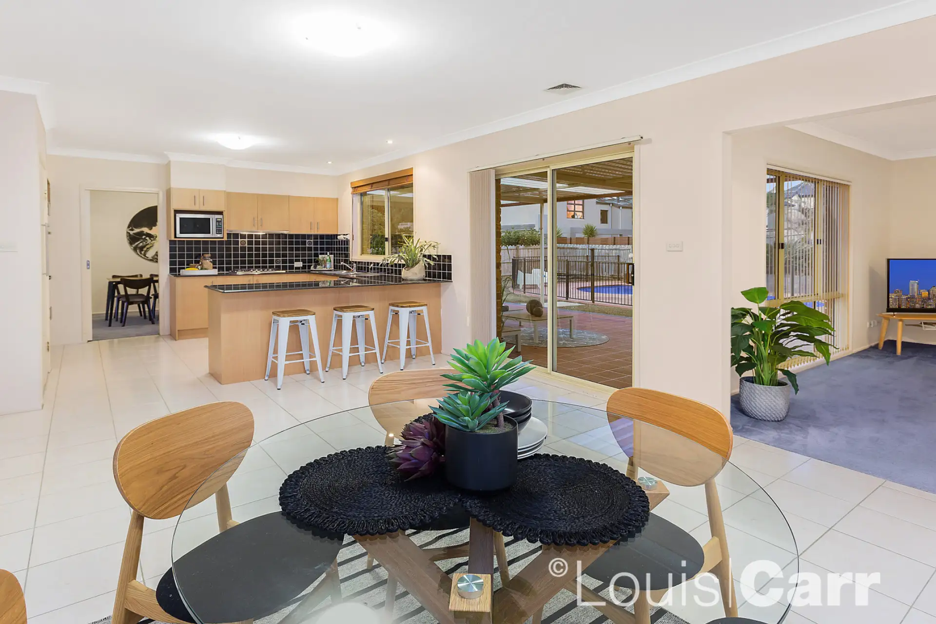 Photo #4: 9 Hermitage Avenue, Kellyville - Sold by Louis Carr Real Estate