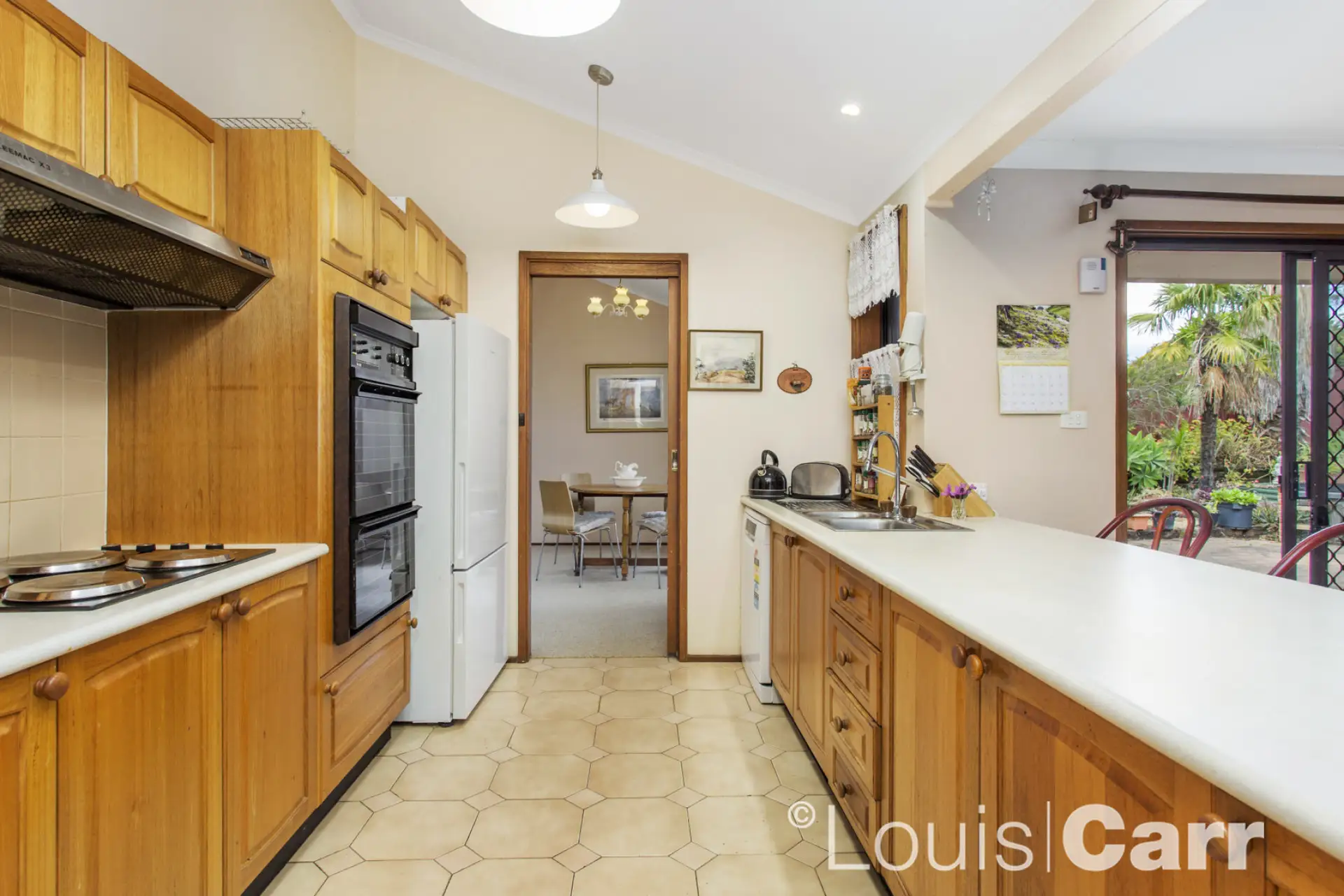 91 Ridgecrop Drive, Castle Hill Sold by Louis Carr Real Estate - image 3