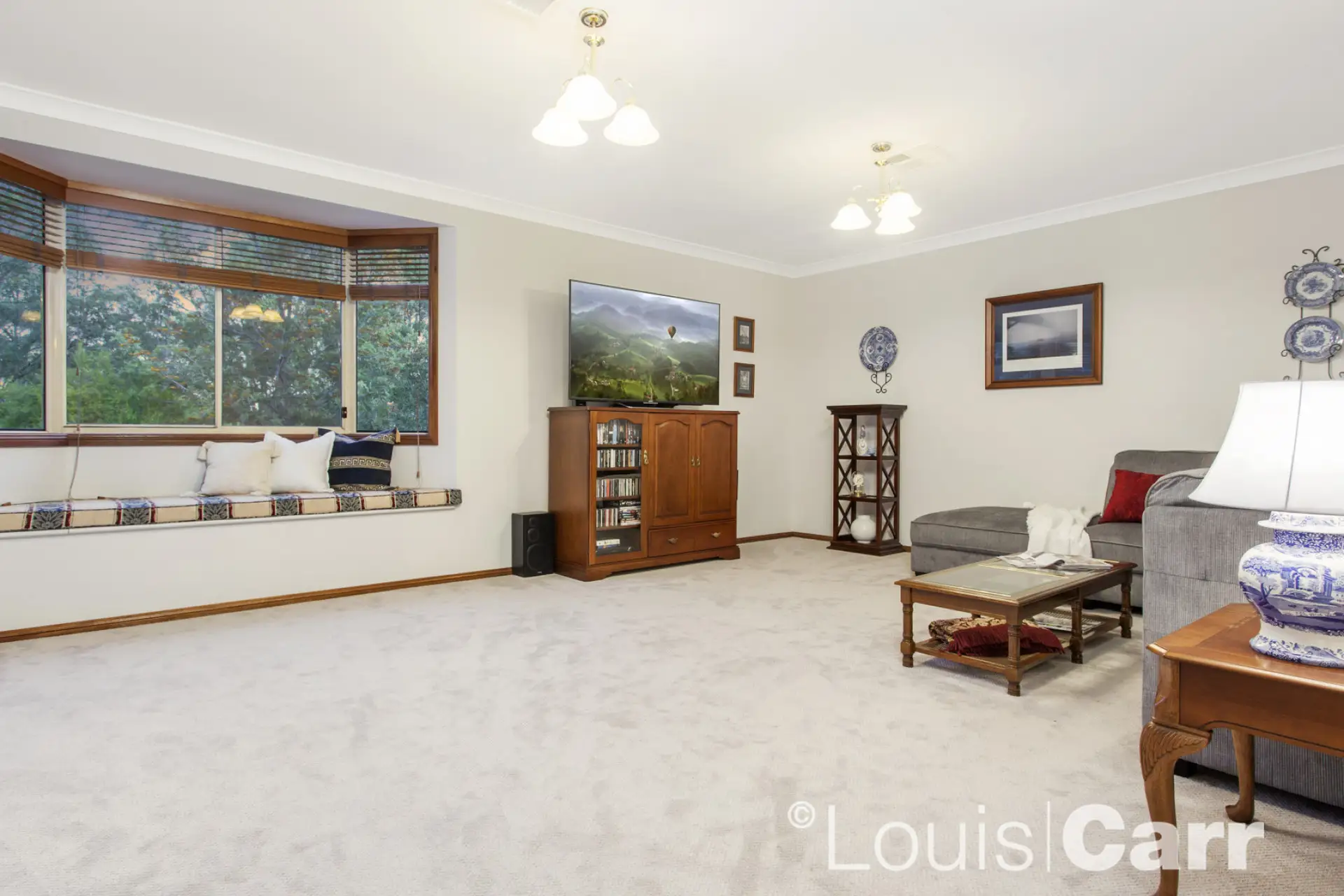 24 Huntingdale Circle, Castle Hill Sold by Louis Carr Real Estate - image 5