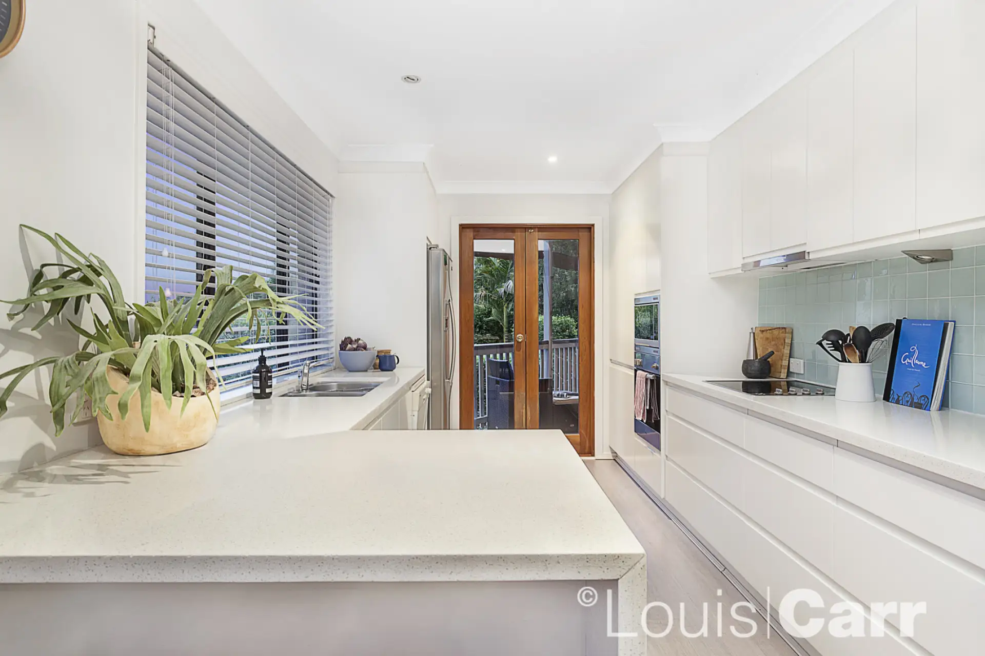 110 Ridgecrop Drive, Castle Hill Sold by Louis Carr Real Estate - image 3