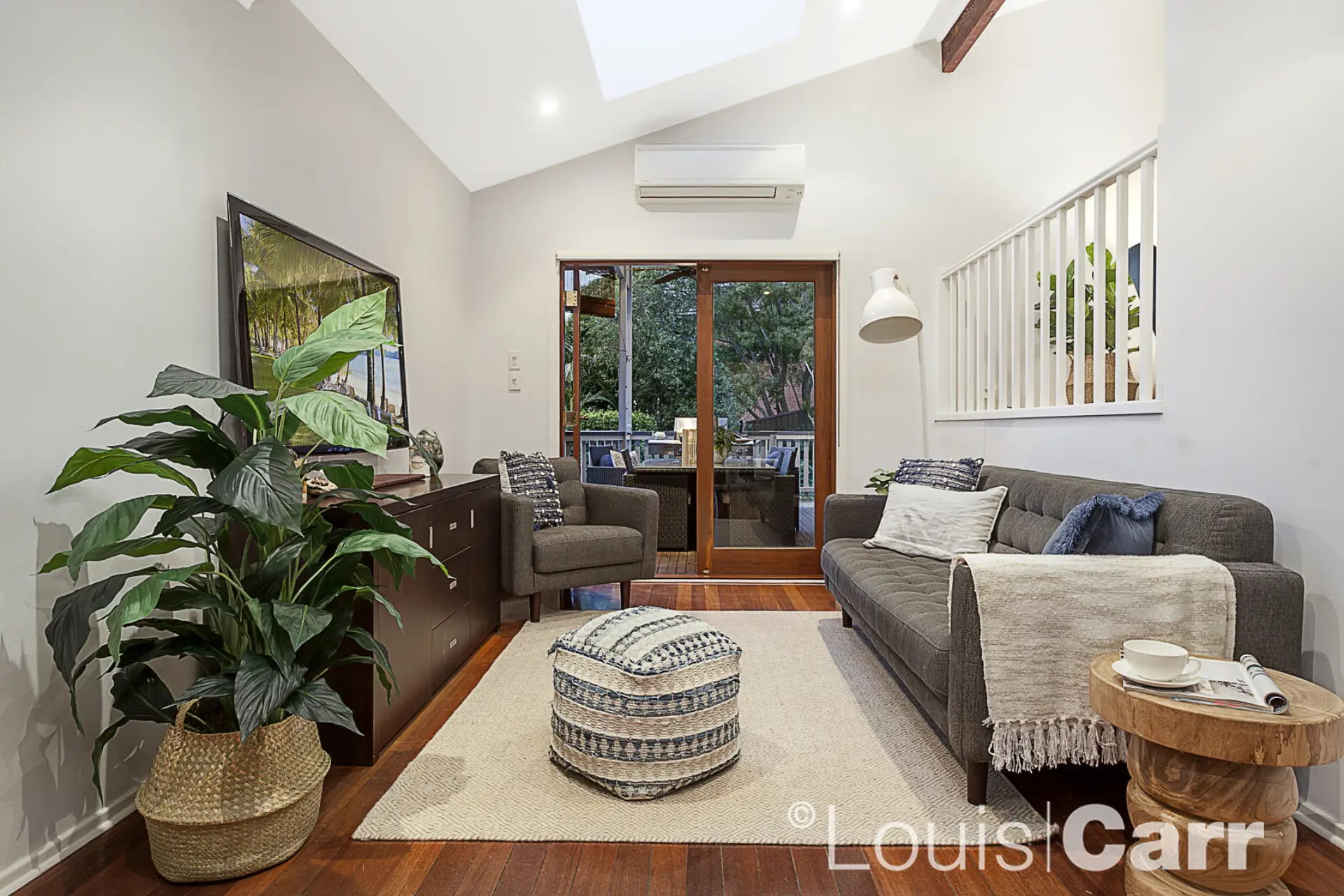 110 Ridgecrop Drive, Castle Hill Sold by Louis Carr Real Estate - image 4