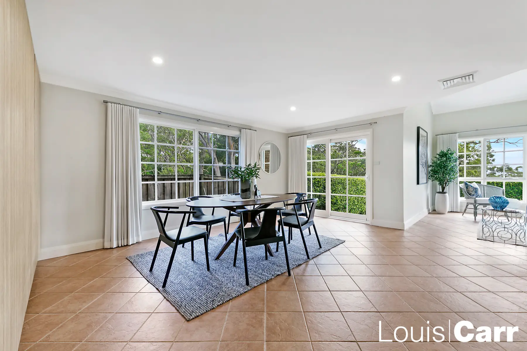 10 Huntingdale Circle, Castle Hill Sold by Louis Carr Real Estate - image 4
