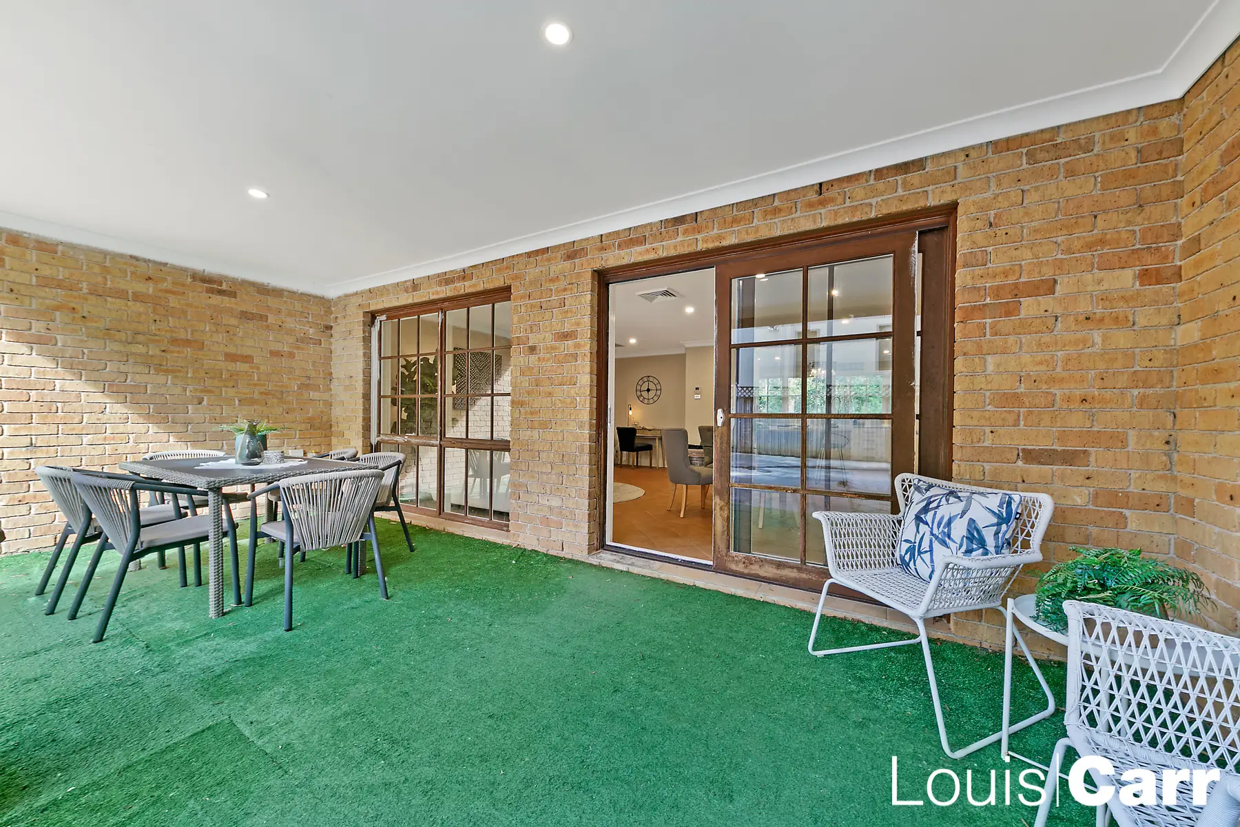 10 Huntingdale Circle, Castle Hill Sold by Louis Carr Real Estate - image 11