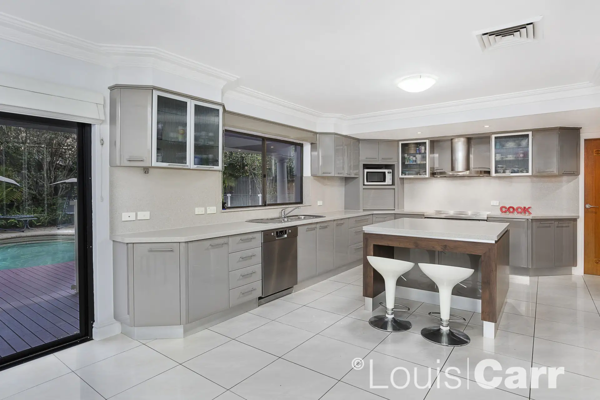 4 Duff Place, Castle Hill Sold by Louis Carr Real Estate - image 3