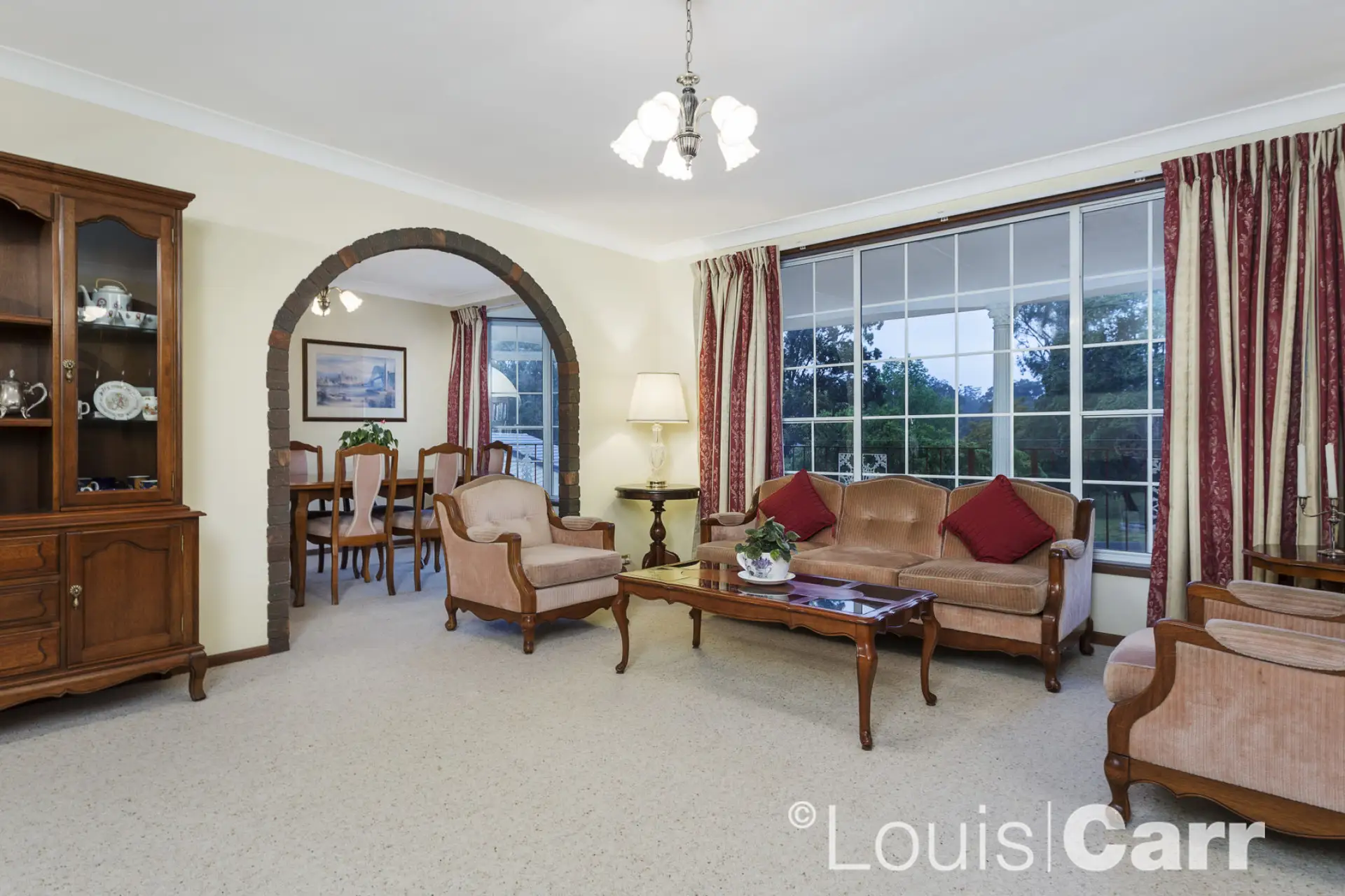 19 Woodchester Close, Castle Hill Sold by Louis Carr Real Estate - image 2