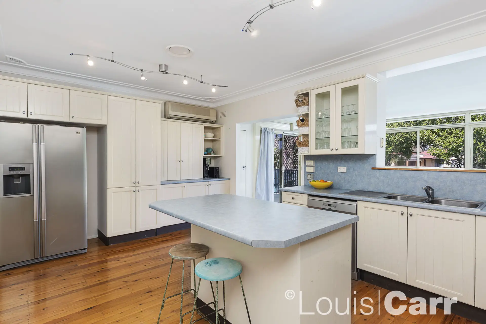 6 Tathra Place, Castle Hill Sold by Louis Carr Real Estate - image 3