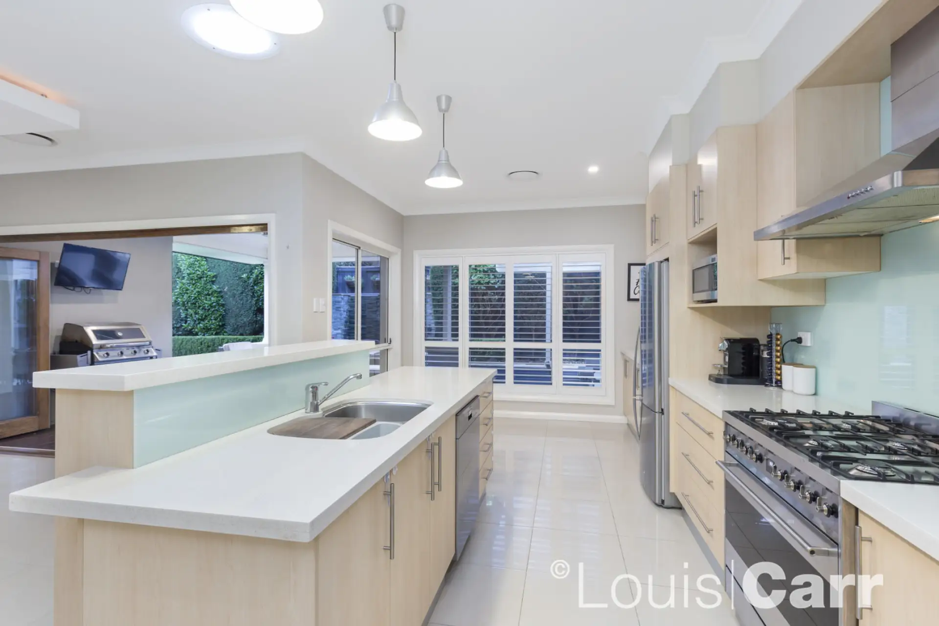 4 Fox Place, Beaumont Hills Sold by Louis Carr Real Estate - image 3