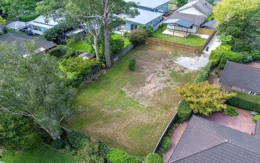 137a Hull Road, West Pennant Hills Sold by Louis Carr Real Estate