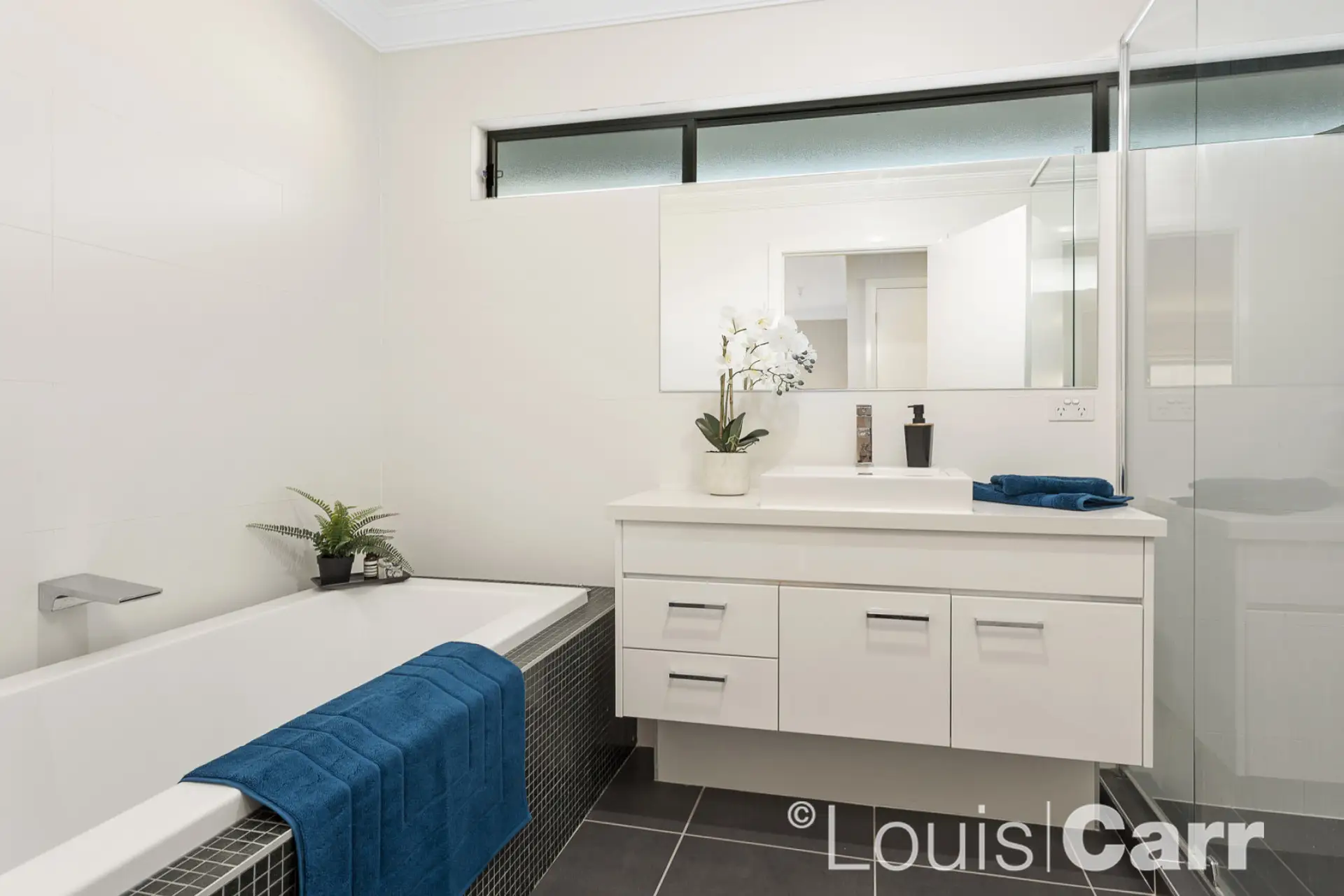 5 Regent Honeyeater Grove, North Kellyville Sold by Louis Carr Real Estate - image 7