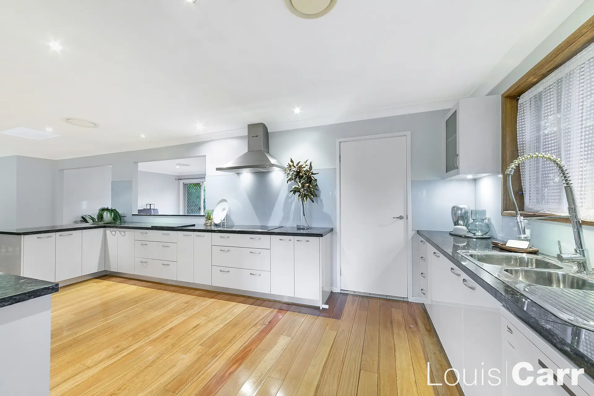 9 Dunk Place, Kings Langley Sold by Louis Carr Real Estate - image 3