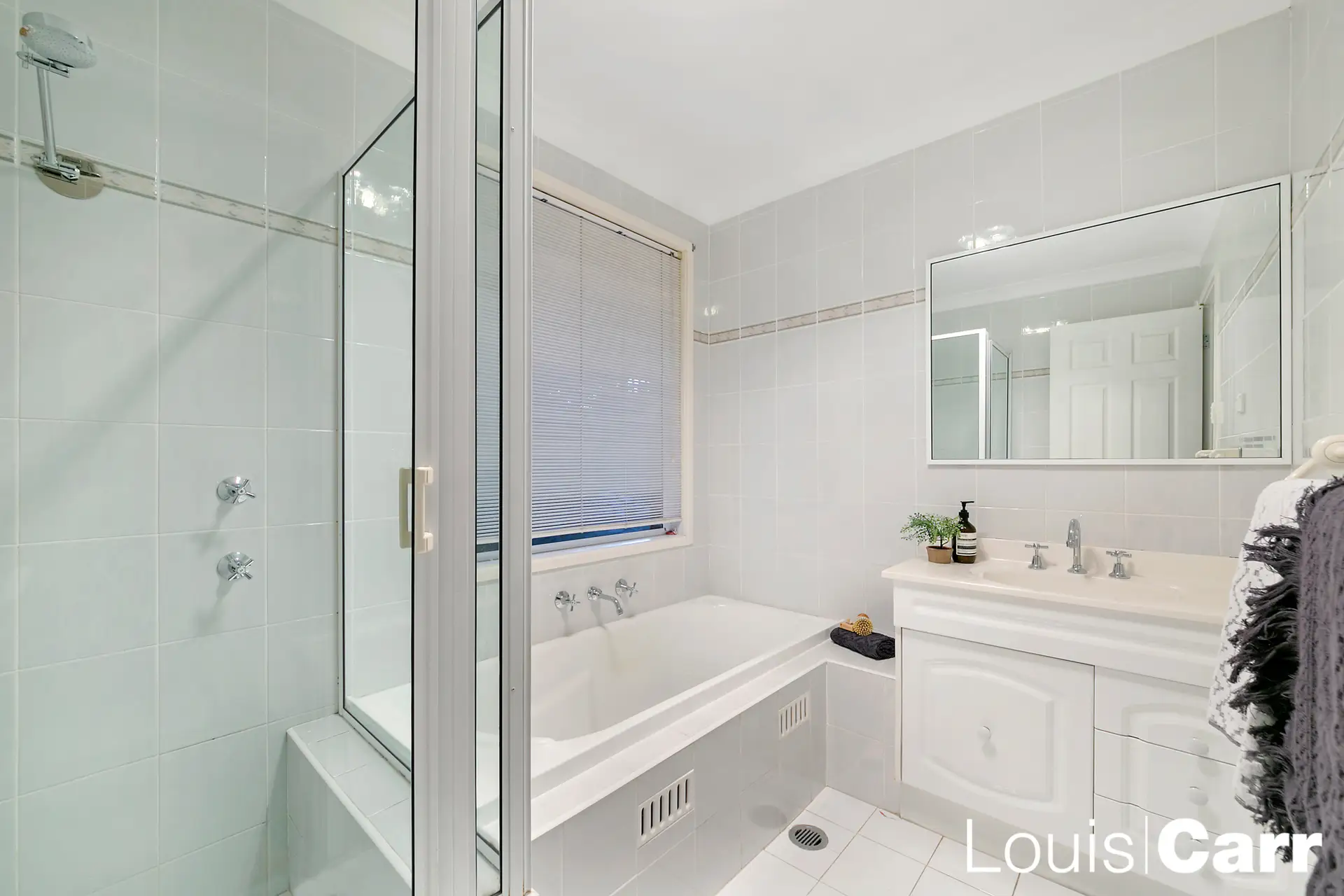 9 Dunk Place, Kings Langley Sold by Louis Carr Real Estate - image 9