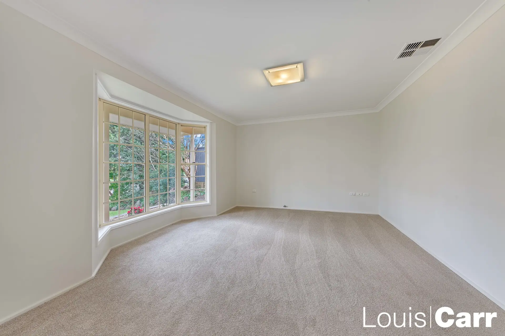 37 Gooraway Drive, Castle Hill Sold by Louis Carr Real Estate - image 1