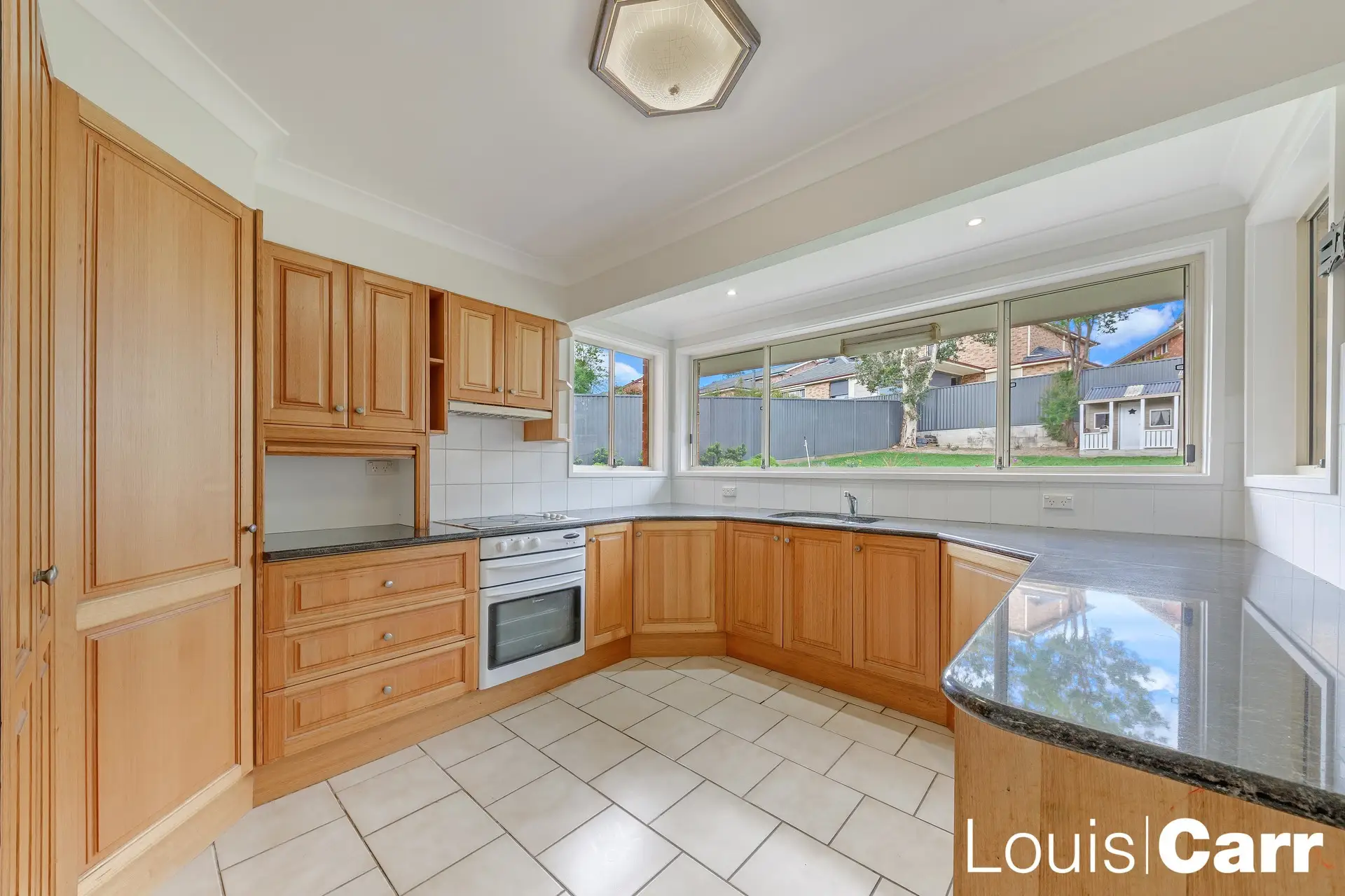 37 Gooraway Drive, Castle Hill Sold by Louis Carr Real Estate - image 4