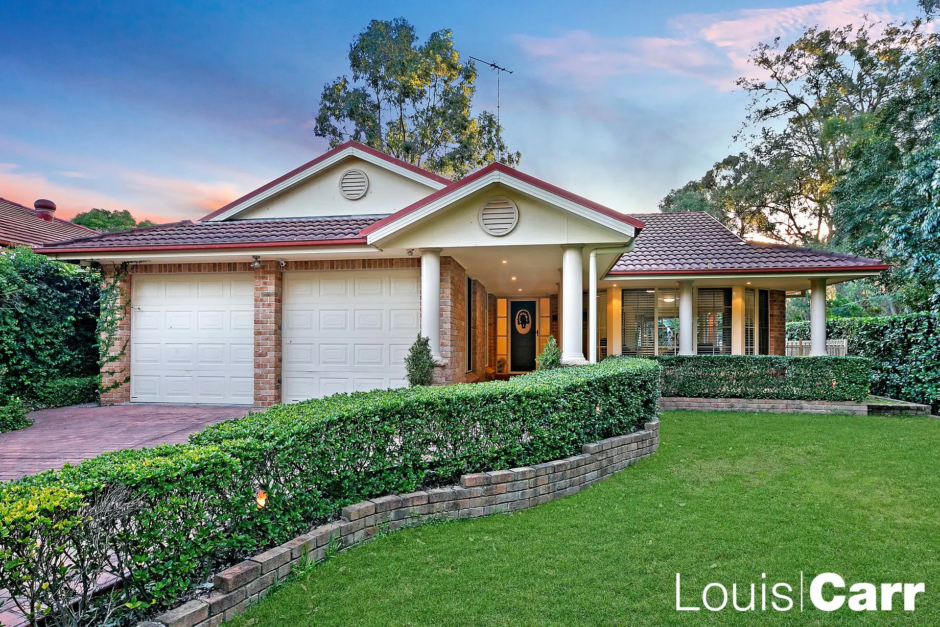 10 Minerva Crescent, Beaumont Hills Sold by Louis Carr Real Estate - image 1