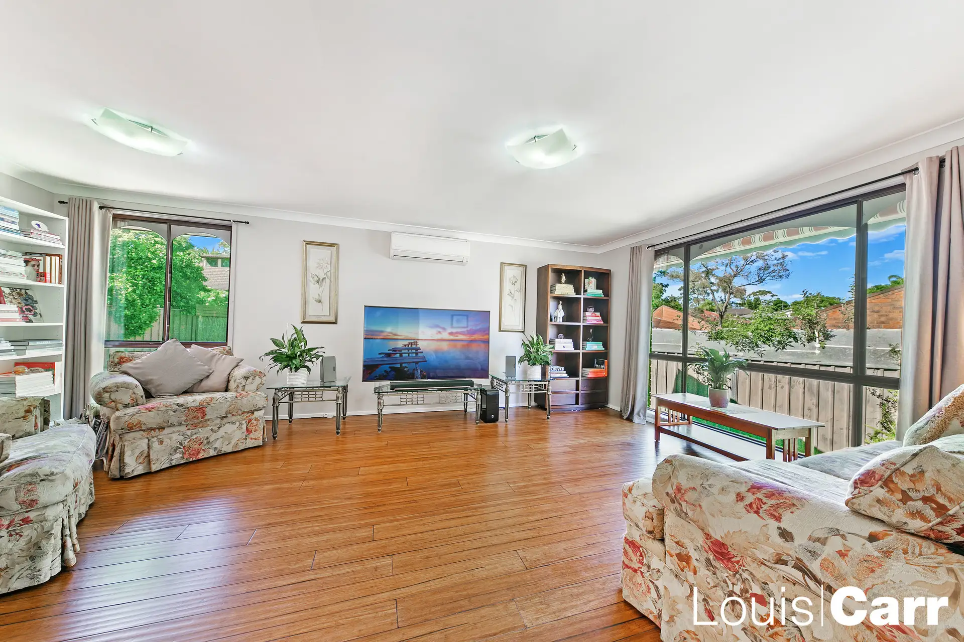 24 Nathaniel Parade, Kings Langley Sold by Louis Carr Real Estate - image 4
