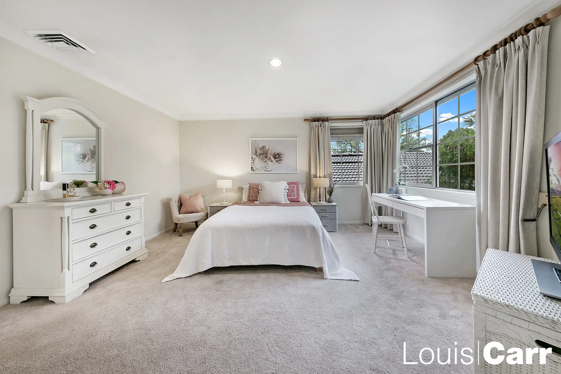 7 Fairgreen Place, Castle Hill Sold by Louis Carr Real Estate - image 12