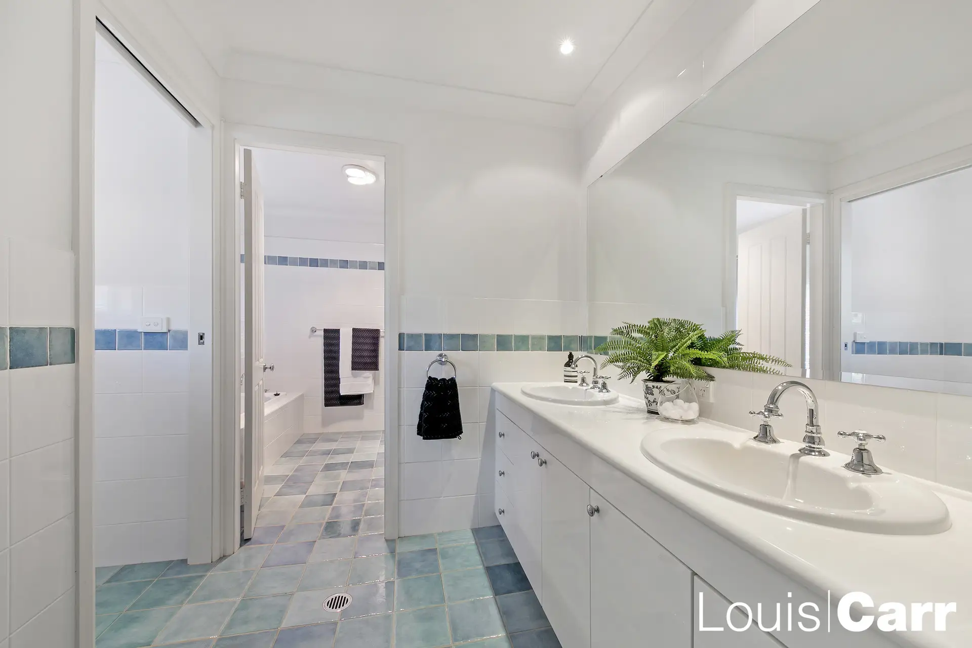 22 Huntingdale Circle, Castle Hill Sold by Louis Carr Real Estate - image 14