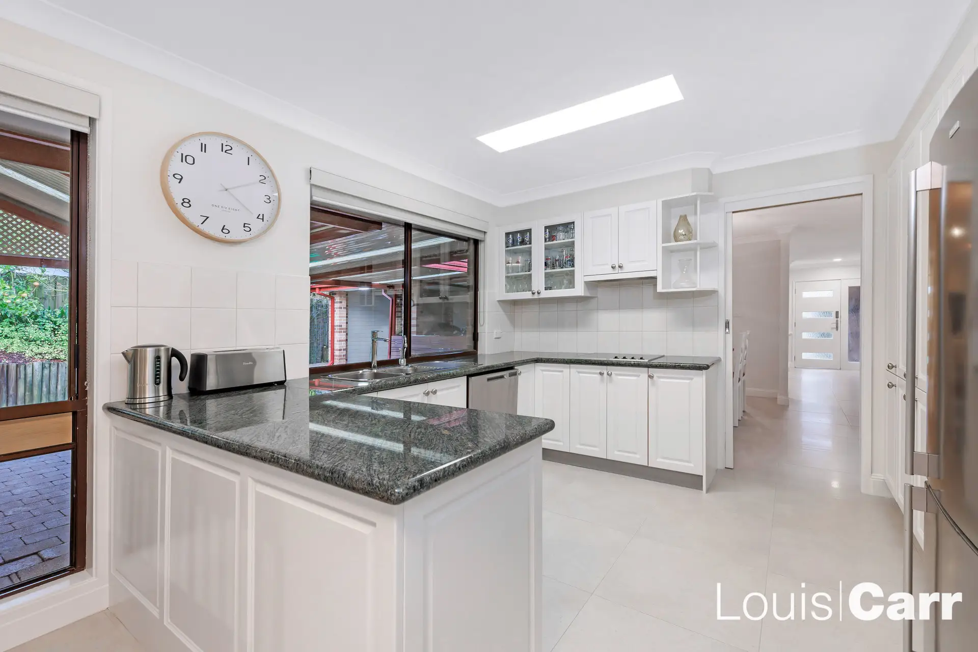4 Squire Place, Castle Hill Sold by Louis Carr Real Estate - image 1