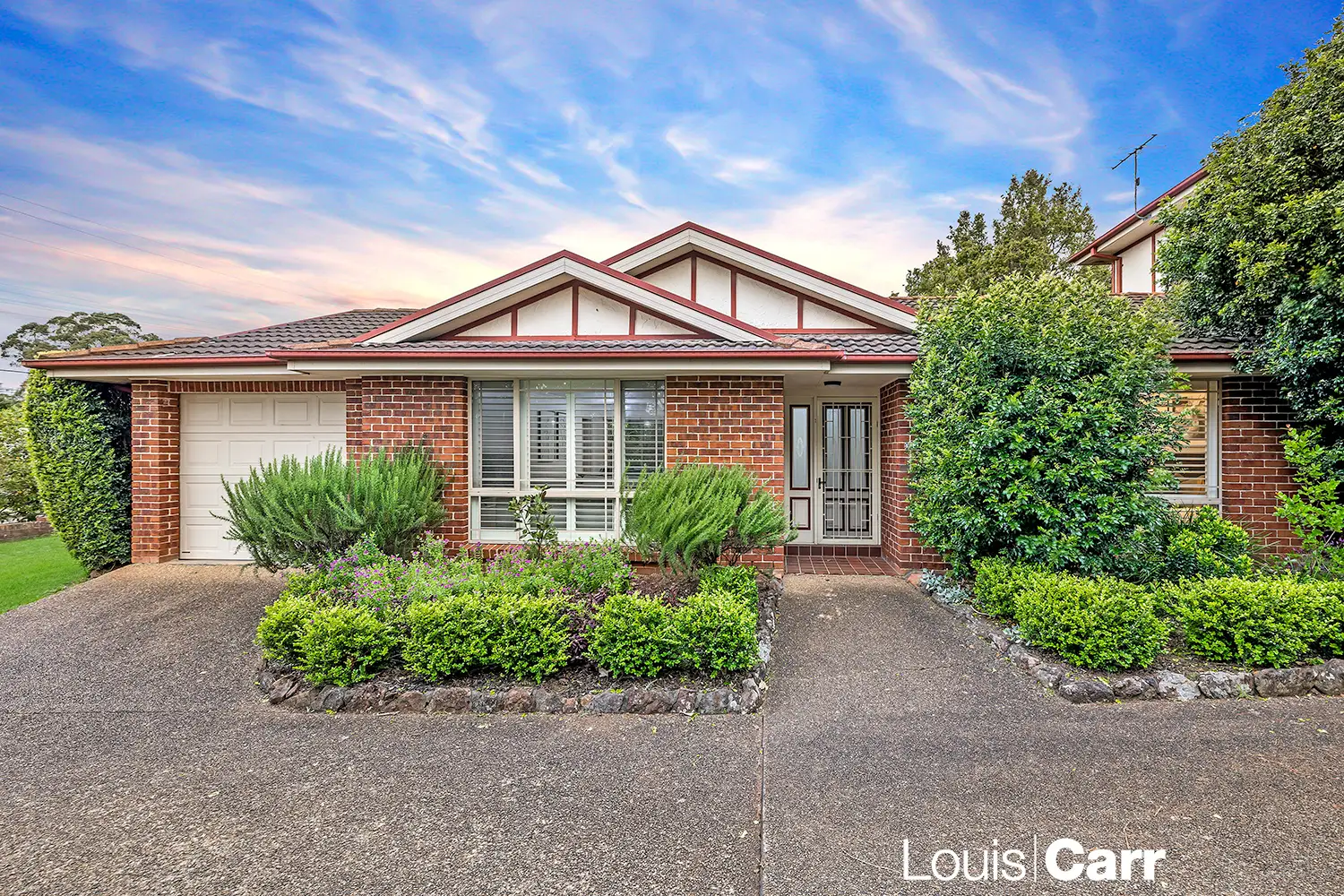 1/33 Kerrs Road, Castle Hill Sold by Louis Carr Real Estate - image 1